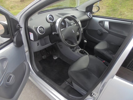 Peugeot-107