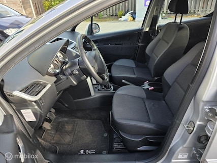 Peugeot-207