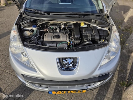Peugeot-207