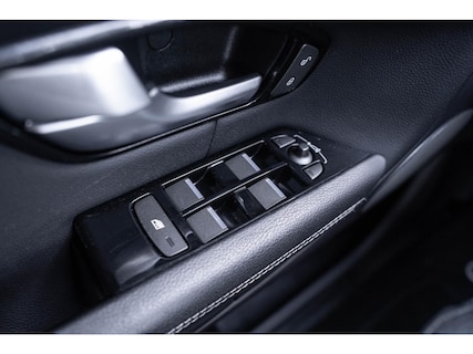 Land Rover-Range Rover Evoque