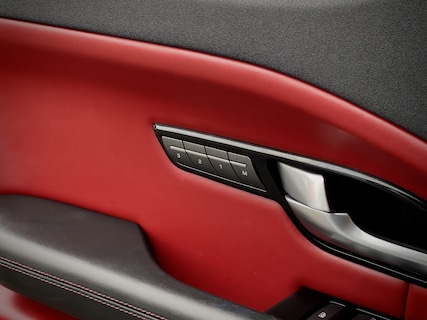 Land Rover-Range Rover Evoque