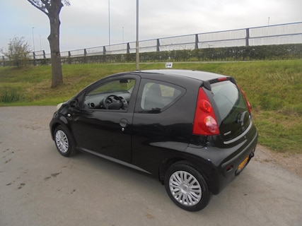 Peugeot-107