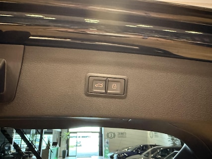 Audi-Q3
