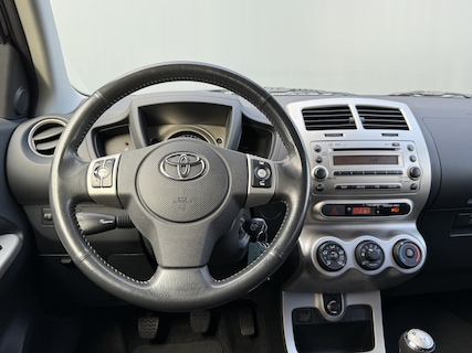 Toyota-Urban Cruiser