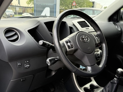 Toyota-Urban Cruiser