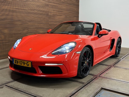 Porsche-718 Boxster