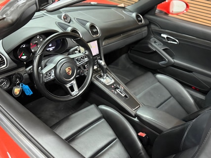 Porsche-718 Boxster
