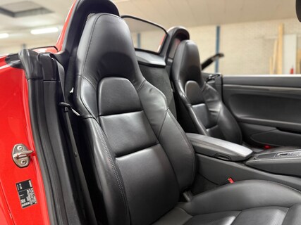 Porsche-718 Boxster