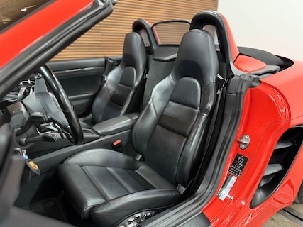 Porsche-718 Boxster