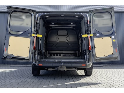 Ford-Transit Custom