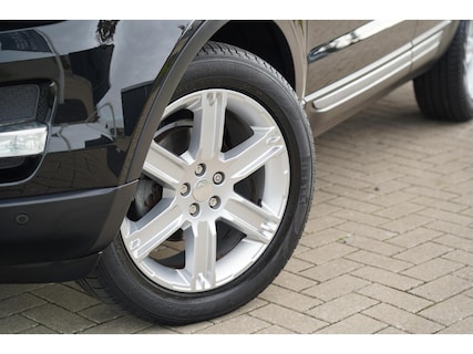 Land Rover-Range Rover Evoque