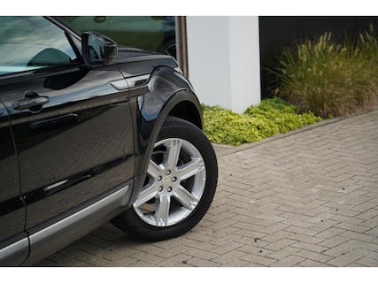 Land Rover-Range Rover Evoque