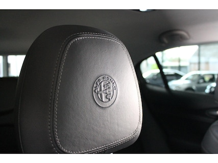 Alfa Romeo-Stelvio