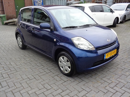 Daihatsu-Sirion