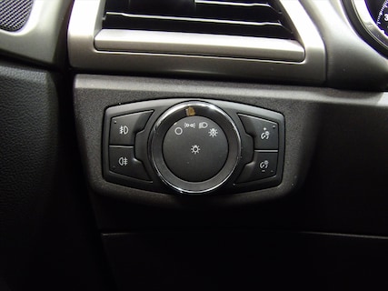 Ford-Mondeo