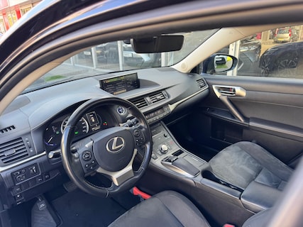 Lexus-CT