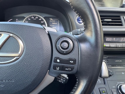 Lexus-CT