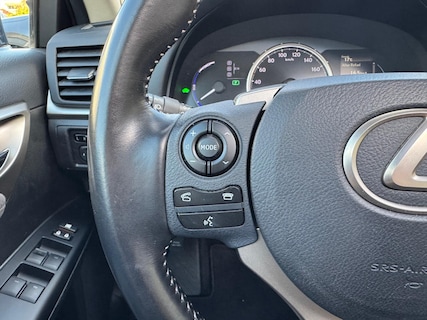 Lexus-CT