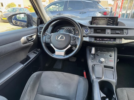 Lexus-CT