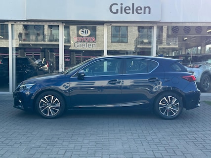 Lexus-CT