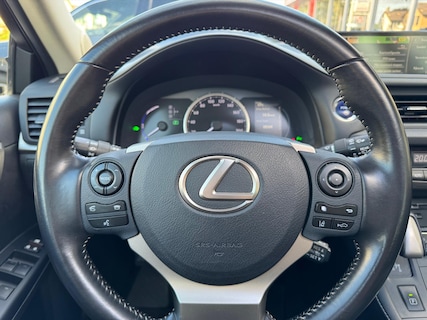 Lexus-CT