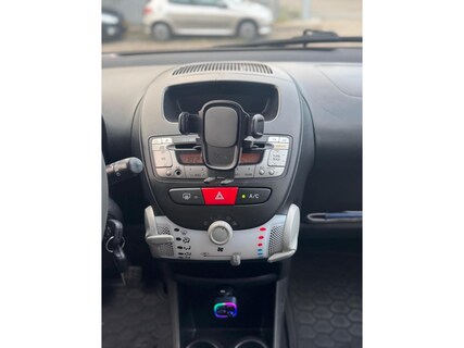 Peugeot-107