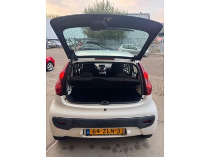 Peugeot-107