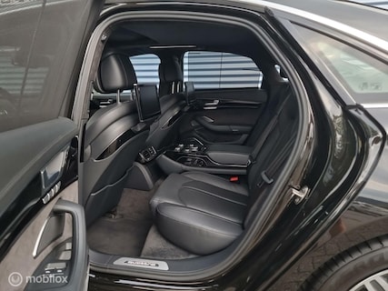 Audi-A8