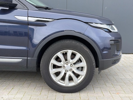 Land Rover-Range Rover Evoque