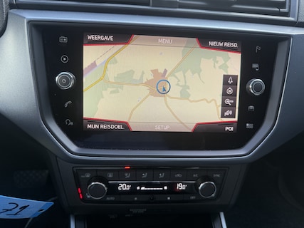 SEAT-Arona