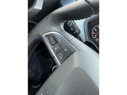 SEAT-Arona