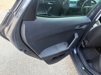 SEAT-Arona