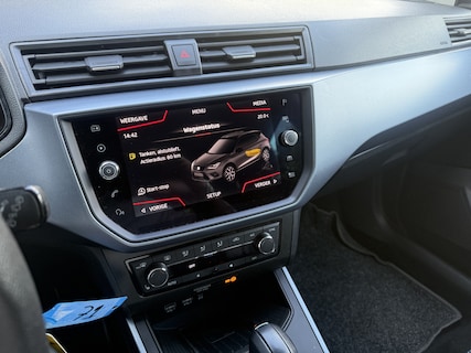 SEAT-Arona