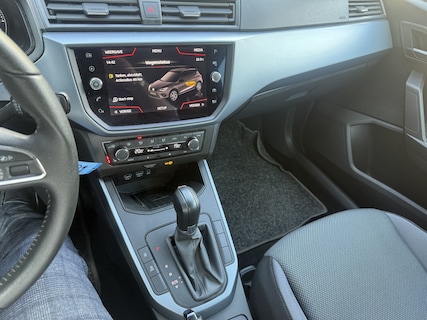 SEAT-Arona