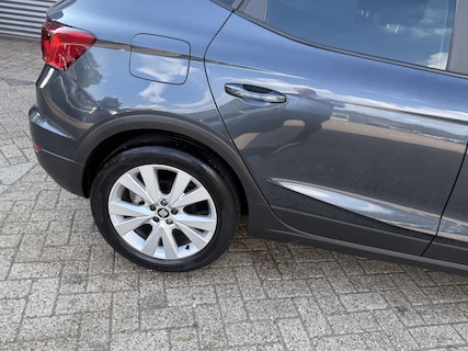 SEAT-Arona