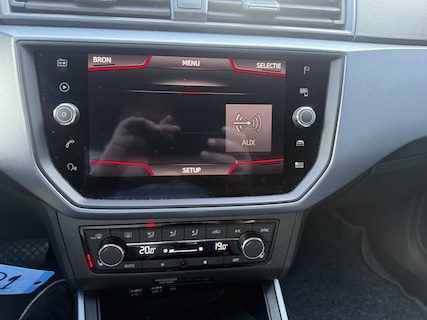 SEAT-Arona