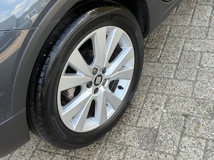 SEAT-Arona