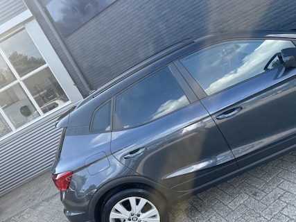 SEAT-Arona