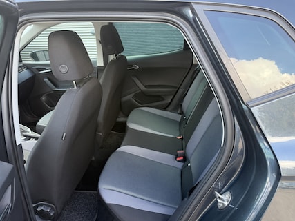 SEAT-Arona