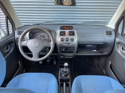 Opel-Agila