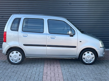 Opel-Agila