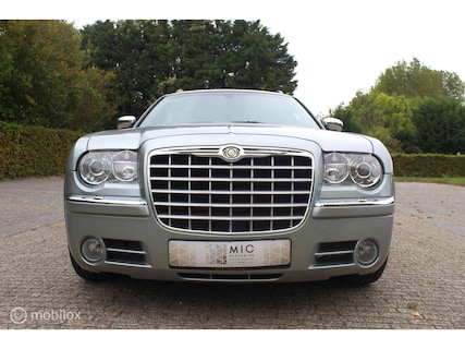 Chrysler-300C