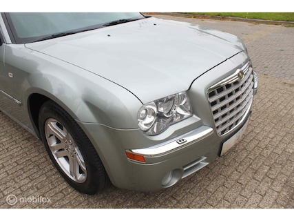 Chrysler-300C