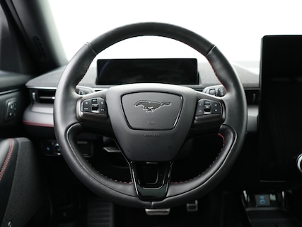 Ford-Mustang Mach-E