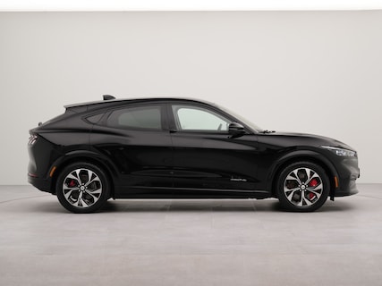 Ford-Mustang Mach-E