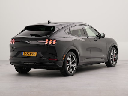 Ford-Mustang Mach-E