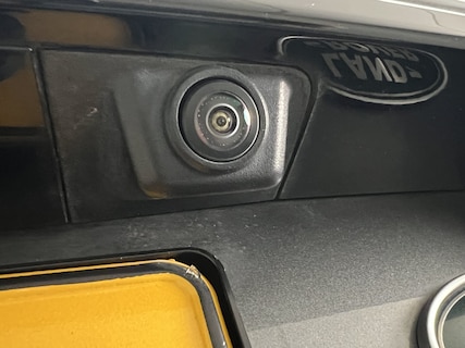 Land Rover-Discovery Sport
