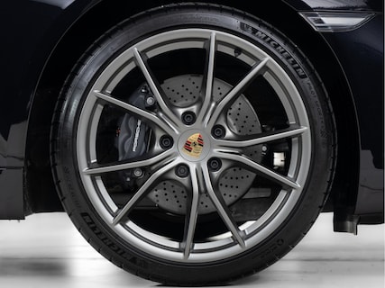 Porsche-718 Boxster