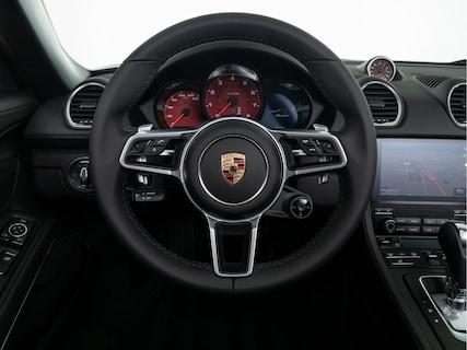 Porsche-718 Boxster