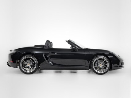 Porsche-718 Boxster